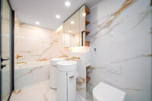 Vancouver, BC V6E 0E5,1033 Nelson ST #1703