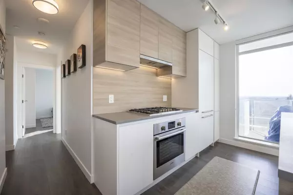 Coquitlam, BC V3J 0K3,652 Whiting WAY #503
