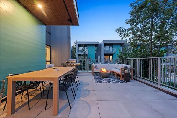 North Vancouver, BC V7G 0A9,3596 Salal DR #40