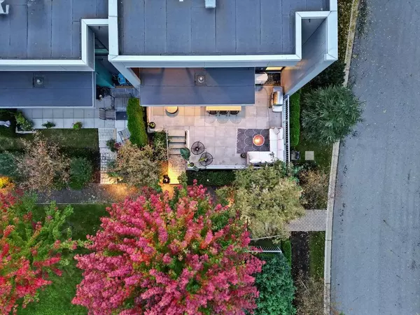North Vancouver, BC V7G 0A9,3596 Salal DR #40