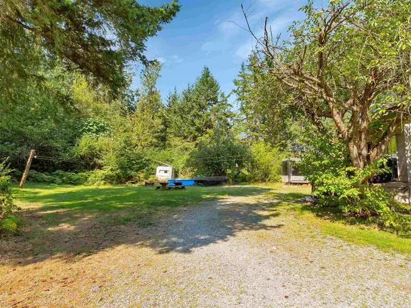 Hope, BC V0X 1L0,20107 Beacon RD