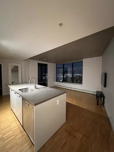 108 W Cordova ST #25xx, Vancouver, BC V6B 0G5