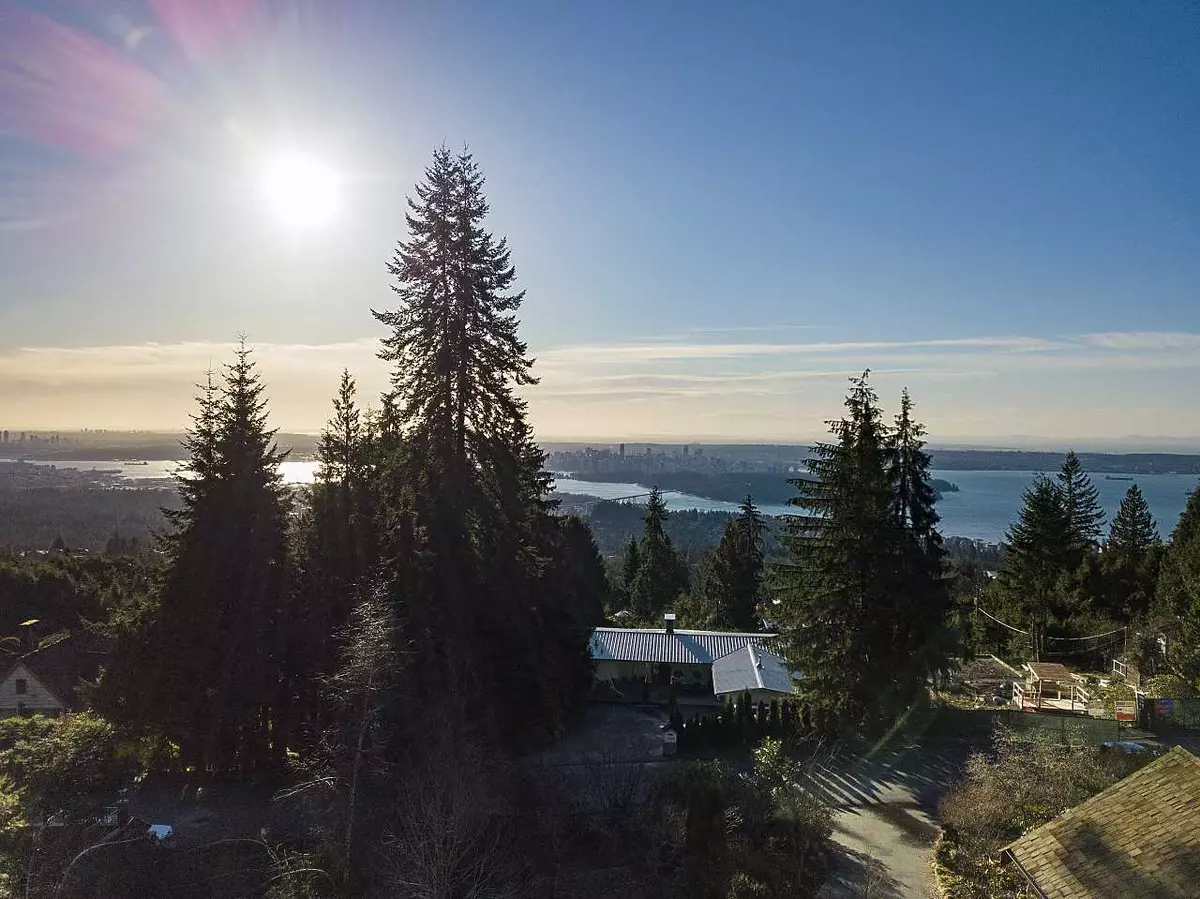West Vancouver, BC V7S 2C8,1145 Millstream RD
