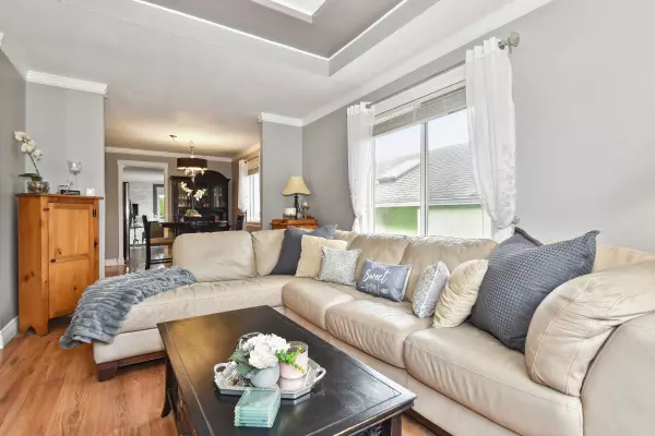 Mission, BC V2V 4A8,7461 Murray ST