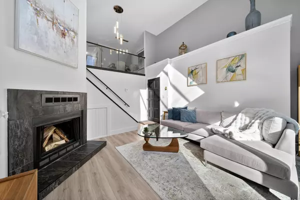 White Rock, BC V4B 1G1,15971 Marine DR #11