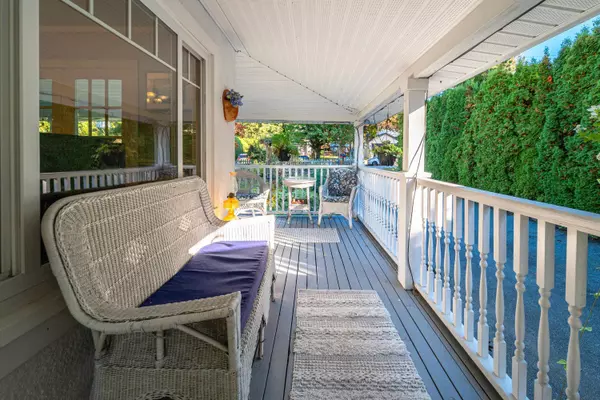 Coquitlam, BC V3J 4N1,704 Townley ST