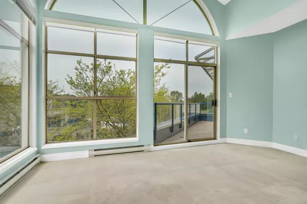 4753 W River RD #304 Ladner, BC V4K 1R9