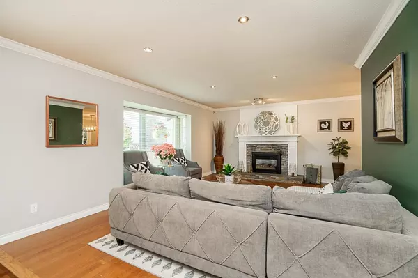 Surrey, BC V3S 6N2,14625 86b AVE