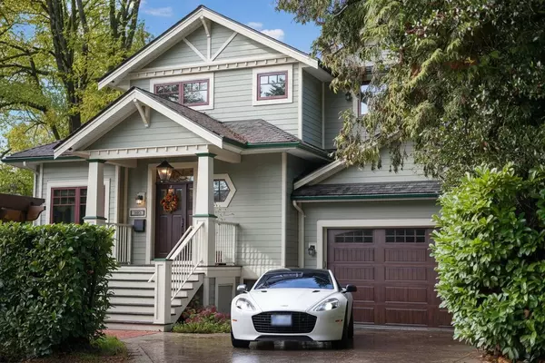 Vancouver, BC V6N 1W1,5281 Dunbar ST