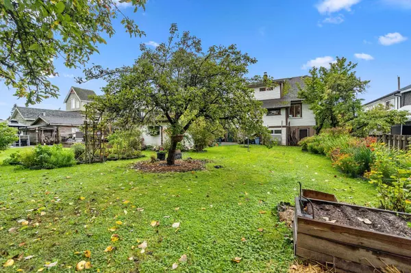 New Westminster, BC V3M 5K5,247 Wood ST