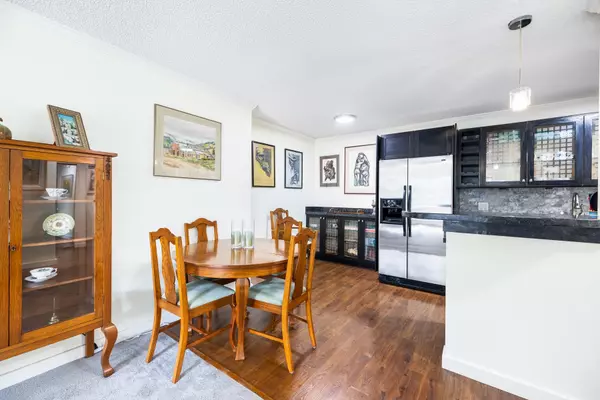 141 W 13th ST #209 North Vancouver, BC V7M 1N5