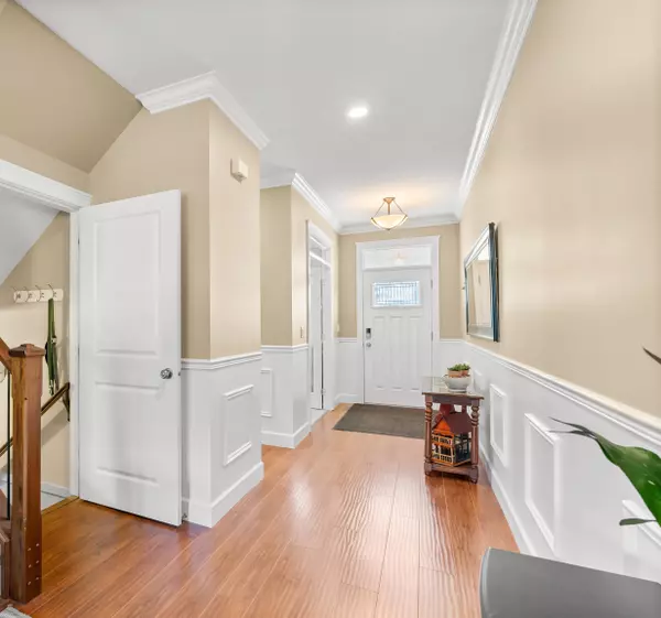 Surrey, BC V3S 7C7,17919 71 AVE