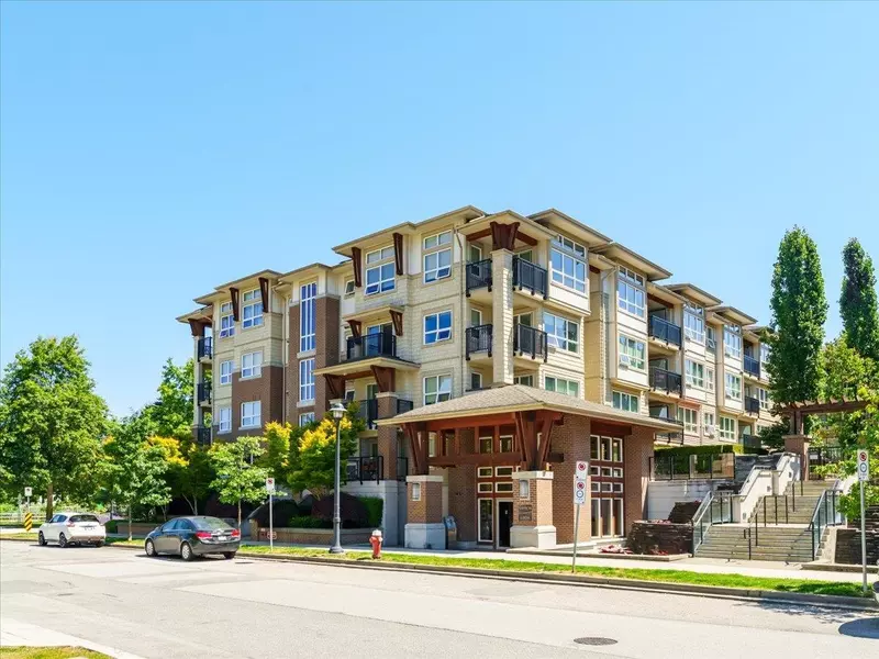 6800 Eckersley RD #101, Richmond, BC V6Y 0E7