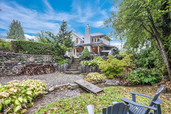 Port Moody, BC V3H 2G1,2209 St. George ST