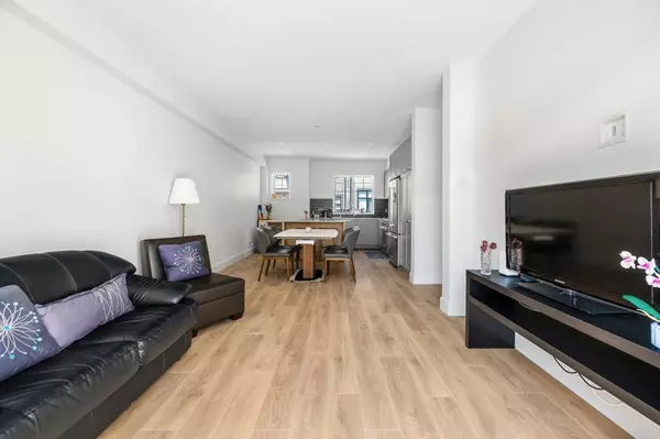 Coquitlam, BC V3E 0T9,1310 Mitchell ST #183