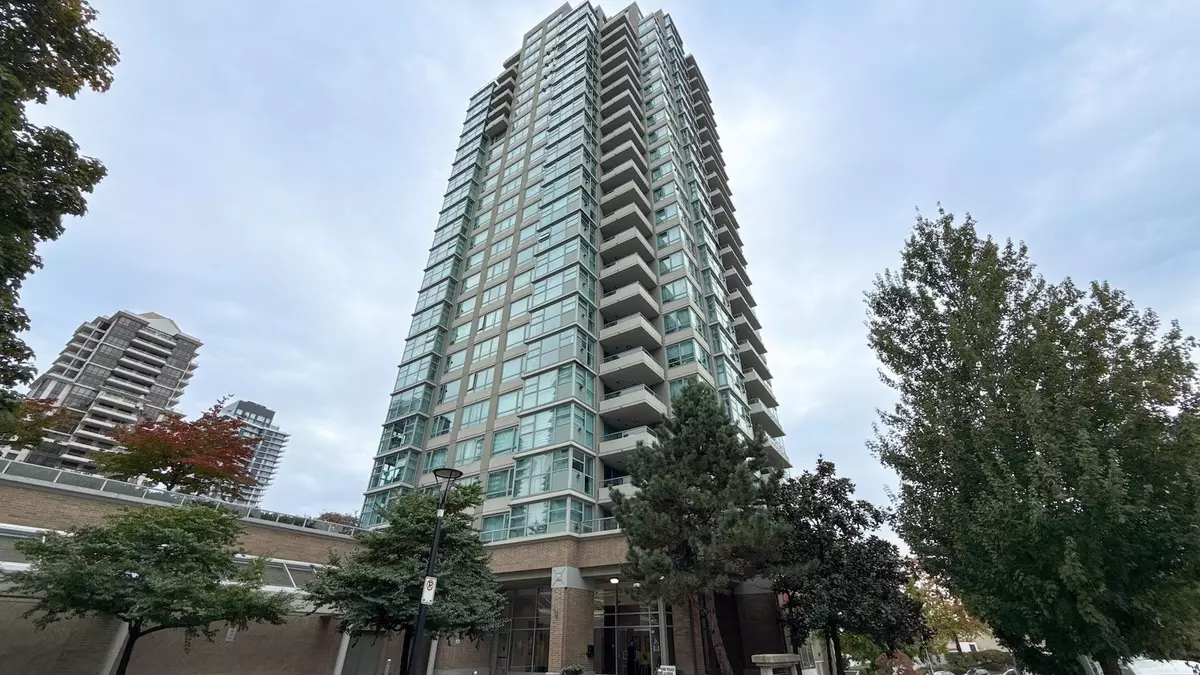Burnaby, BC V5C 6R8,4388 Buchanan ST #401