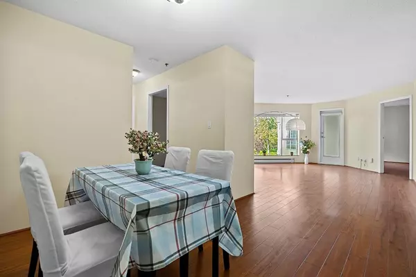 Richmond, BC V6Y 3Y5,7800 St. Albans RD #203