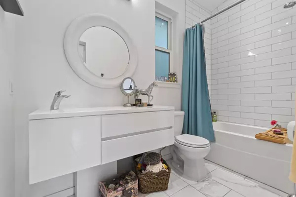 5633 Huston RD Ryder Lake, BC V4Z 1E5