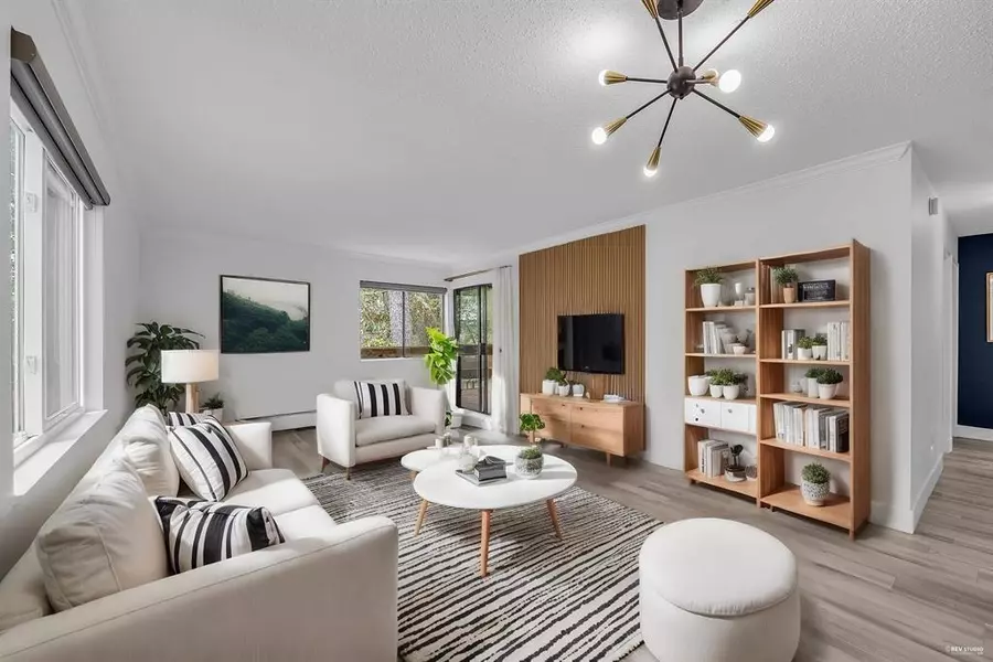 1555 Fir ST #102, Surrey, BC V4B 4B6