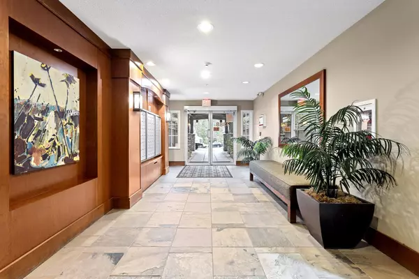 Burnaby, BC V3J 7Y5,3388 Morrey CT #313
