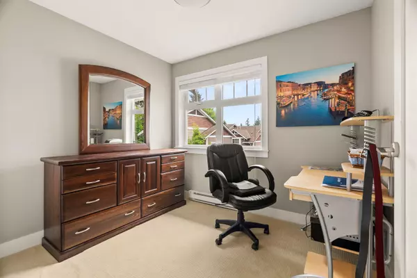 Surrey, BC V4P 0C3,2689 Parkway DR #26