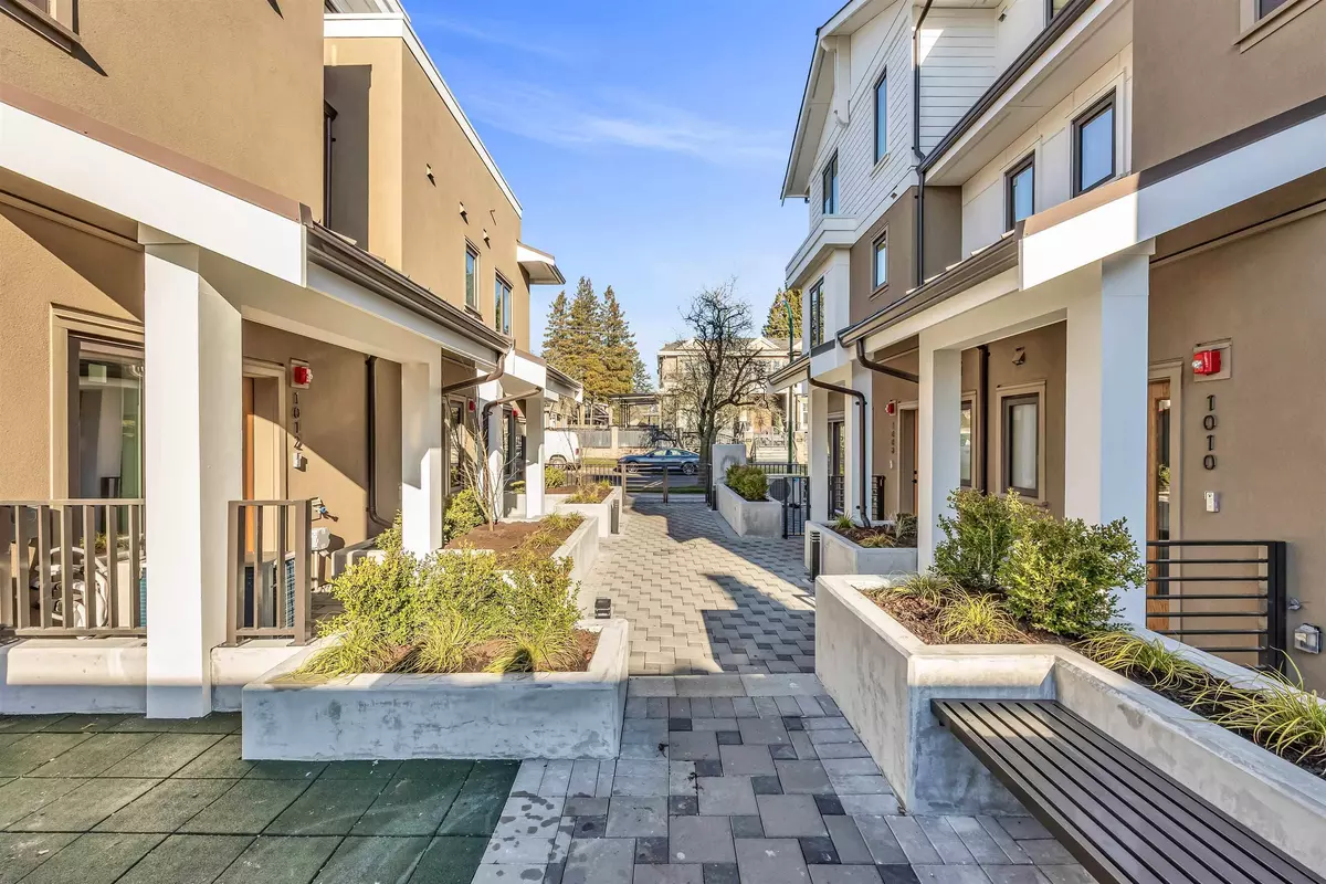 Vancouver, BC V6P 1H5,1016 W 52nd AVE