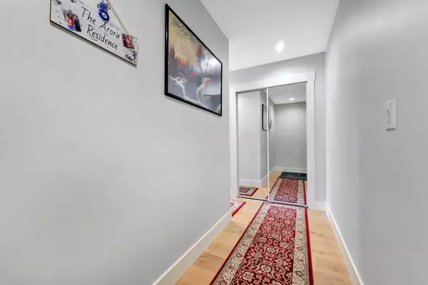 Maple Ridge, BC V2X 4R2,22226 Brown AVE #411