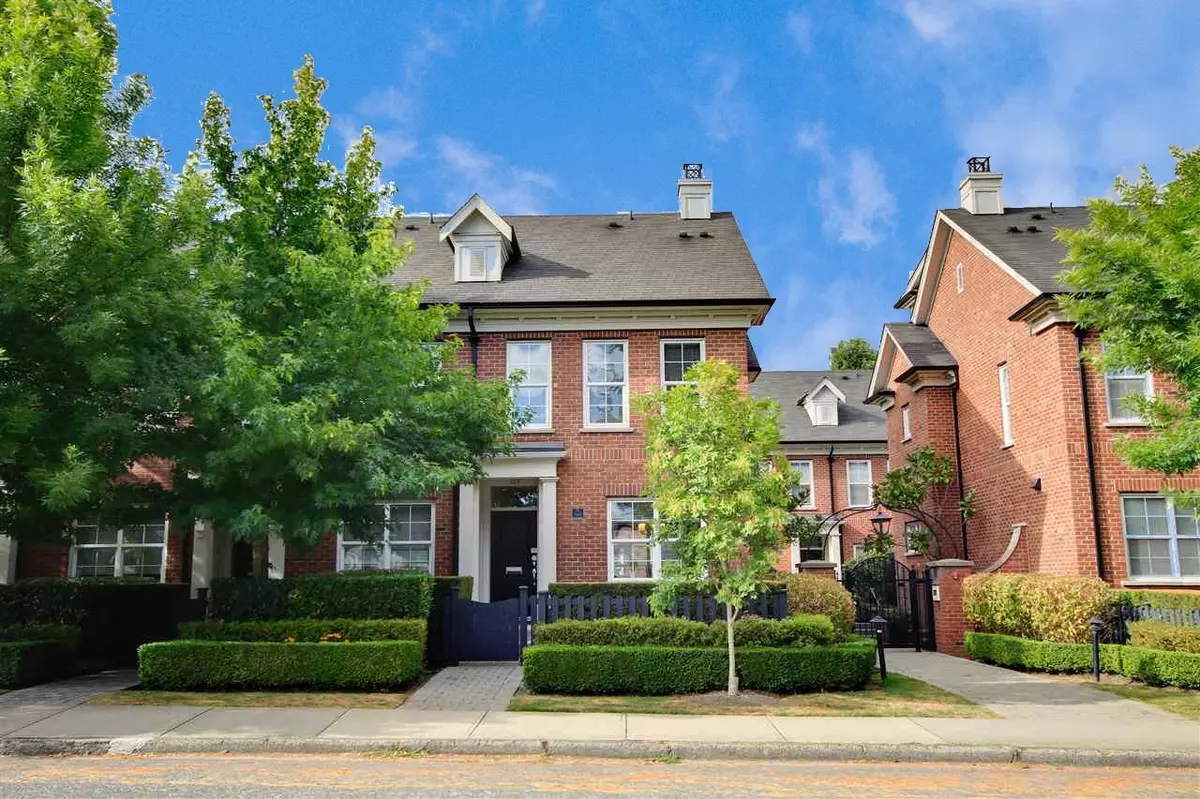 Vancouver, BC V5Z 2N8,765 W 42nd AVE