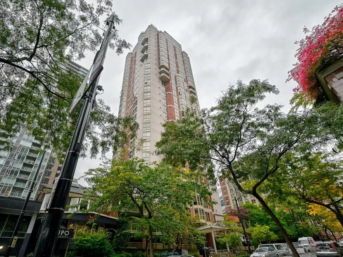 Vancouver, BC V6B 6B7,867 Hamilton ST #601