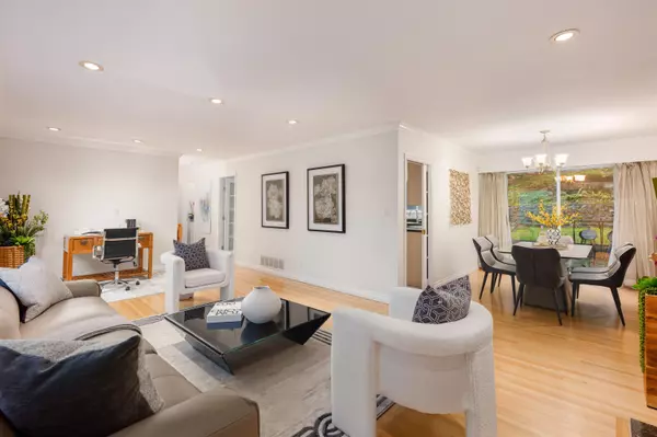 West Vancouver, BC V7T 2A4,850 Jefferson AVE