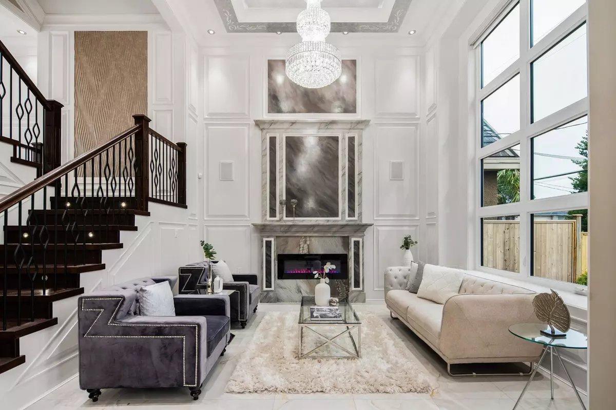 Richmond, BC V7A 2A2,9631 Bakerview DR
