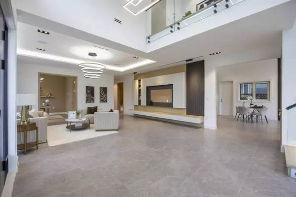 Richmond, BC V7A 2B1,9240 Saunders RD