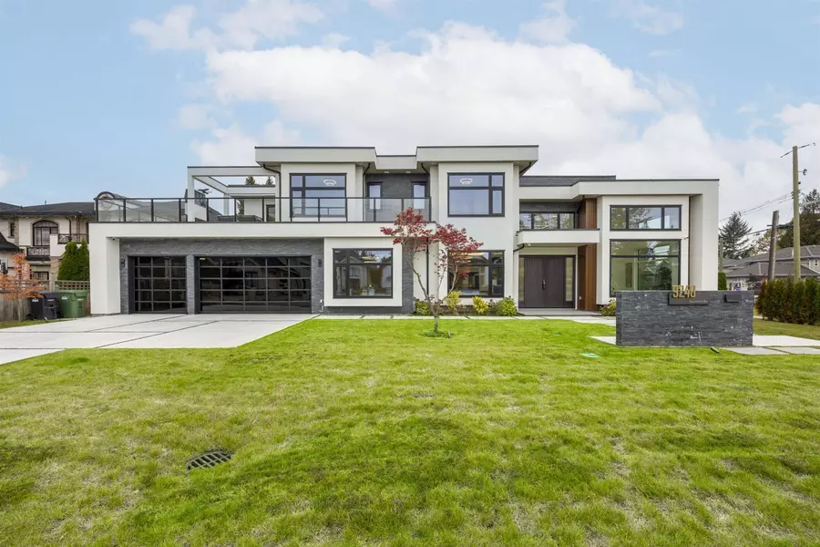 9240 Saunders RD, Richmond, BC V7A 2B1