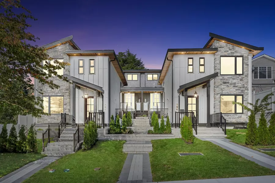 743 Gauthier AVE #104, Coquitlam, BC V3K 1R8