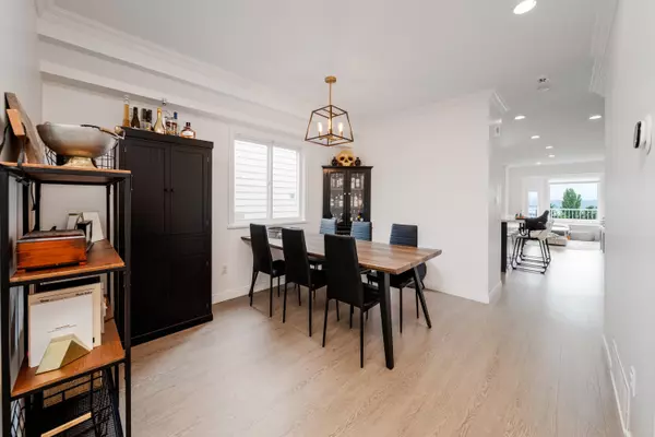 Coquitlam, BC V3K 2X4,1126 Rochester AVE