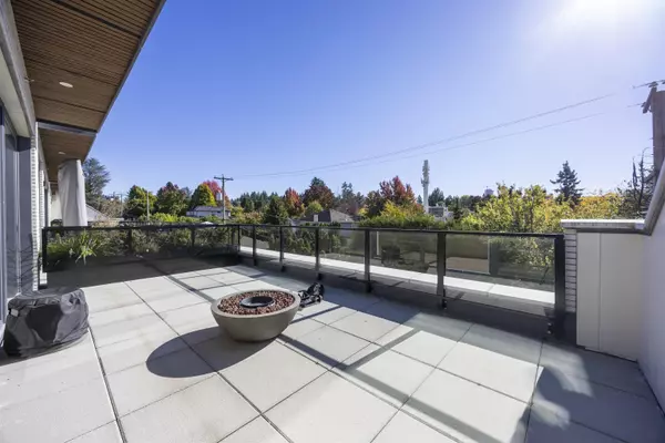778 W 27th AVE #203 Vancouver, BC V5V 2K9