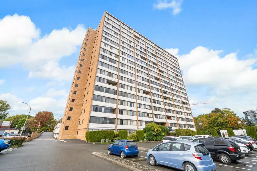 6651 Minoru BLVD #802, Richmond, BC V6Y 1Z2