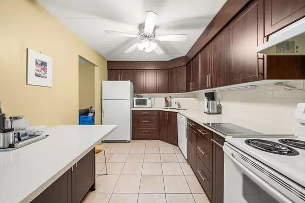 Richmond, BC V6Y 1Z2,6651 Minoru BLVD #802