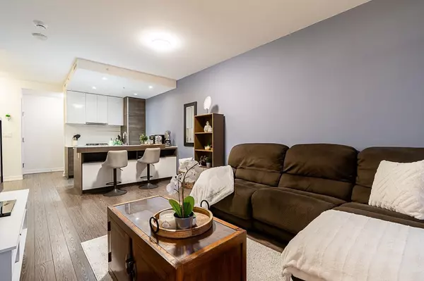 4688 Kingsway #2910 Burnaby, BC V5H 0E9