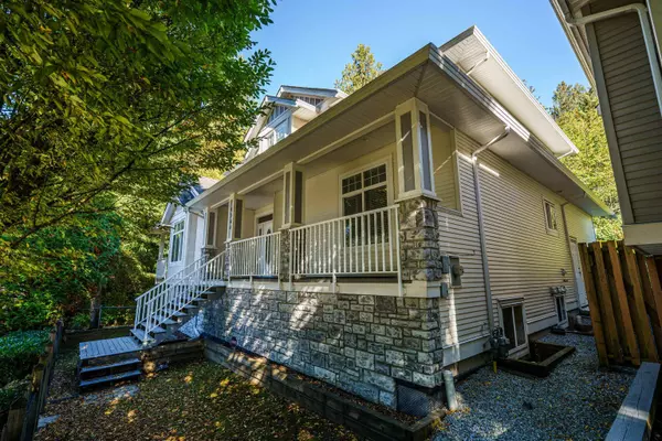 9346 216 ST, Langley, BC V1M 4E1