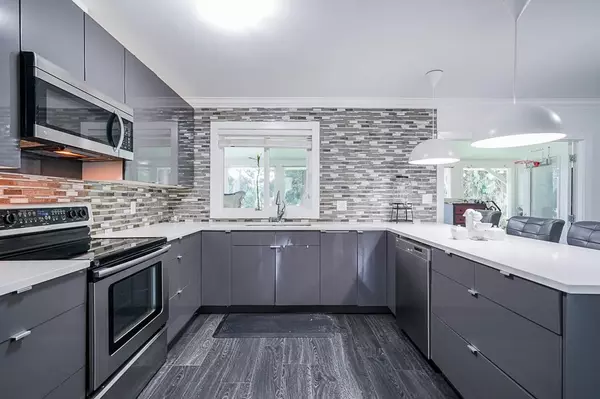 Abbotsford, BC V2T 2M7,2212 Grant ST