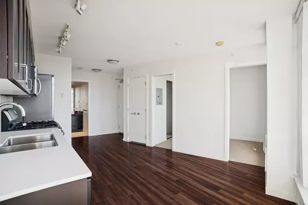 Vancouver, BC V5R 0B2,4815 Eldorado Mews #1010