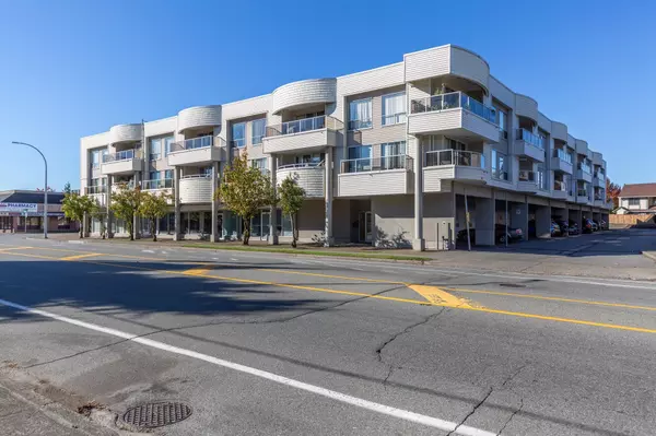 13771 72a AVE #309, Surrey, BC V3W 9C6
