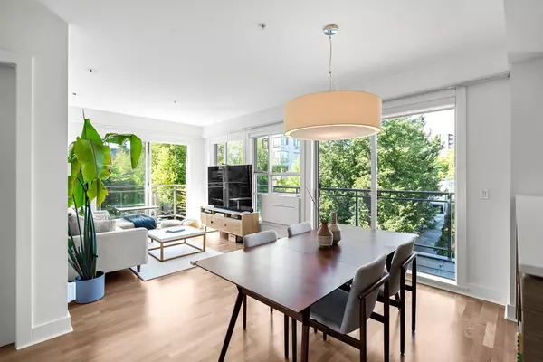 Vancouver, BC V6M 1W5,2128 W 40th AVE #306