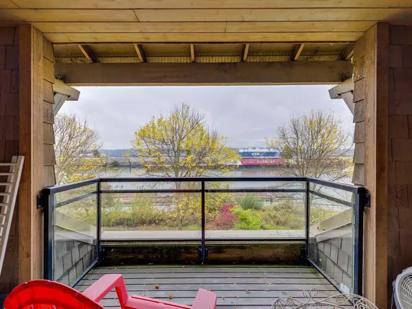 250 Salter ST #121, New Westminster, BC V3M 0B7