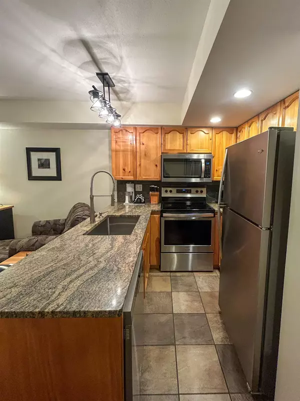 Whistler, BC V0N 1B4,4375 Northlands BLVD #WK14-31