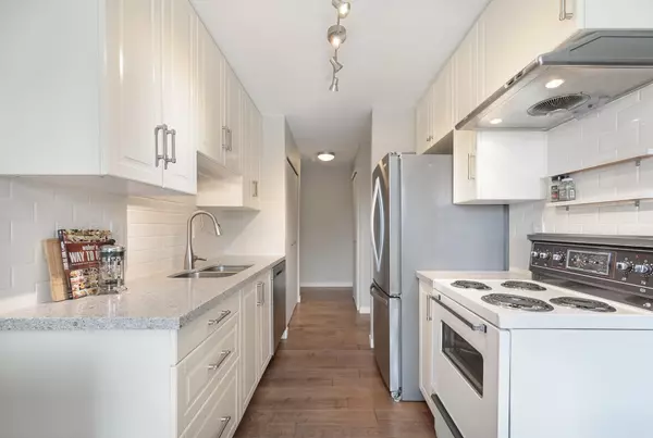 New Westminster, BC V3M 4B2,230 Mowat ST #213