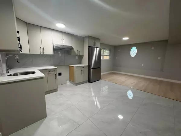 20809 117 Ave #Suite, Maple Ridge, BC V2X 7S9