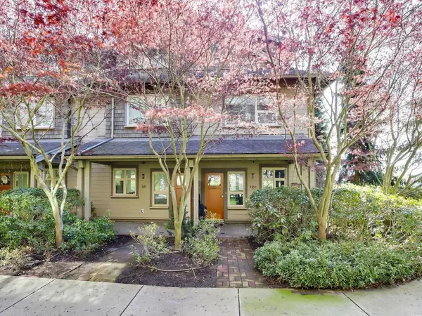 250 Salter ST #120, New Westminster, BC V3M 0B7