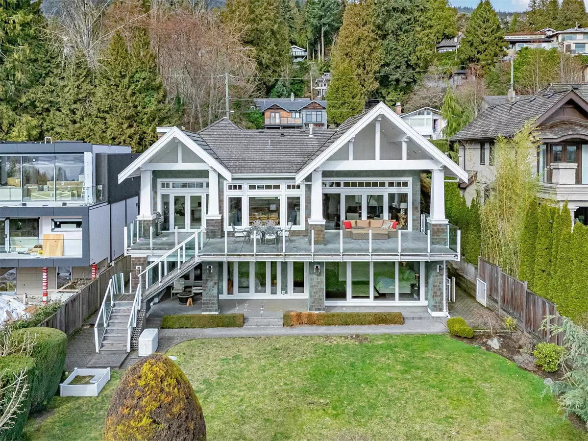 West Vancouver, BC V7V 2T1,2478 Ottawa AVE